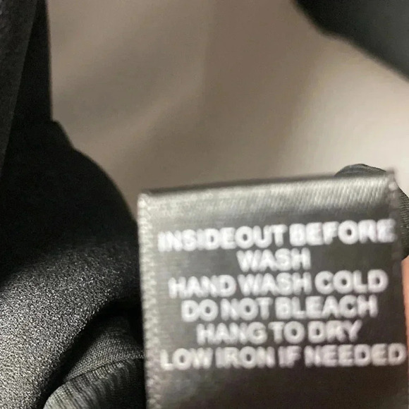 SKIES ARE BLUE WO SIZE 6 BLACK DRESS FLORAL EMBROIDERED HEART DESIGN BELL SLEEVE - Picture 14 of 14